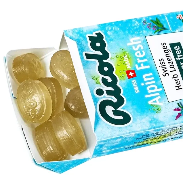 Kẹo ngậm không đường Ricola Alpin Fresh hỗ trợ thông cổ, mát họng, giảm ho (40g) 2